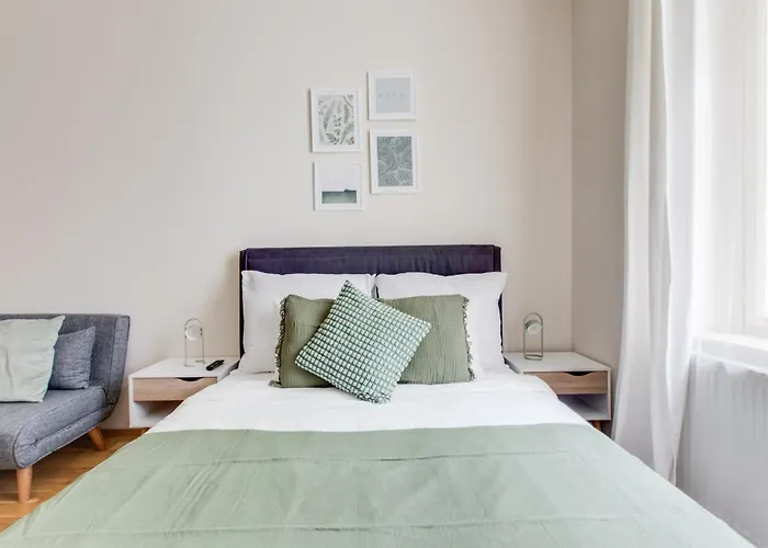 Modern Quiet Next To Wenceslas Square - Vs * Prague