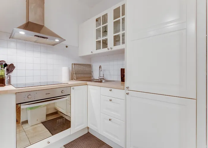 Modern Quiet Next To Wenceslas Square - Vs *